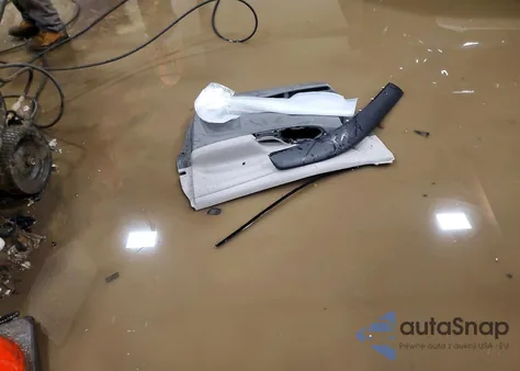 2015 Toyota Sienna Le из США, поврежденный, VIN 5TDKK3DC8FS539626